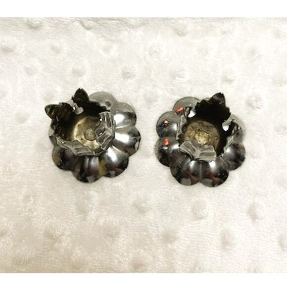 Vintage Pair, Flower Shaped w/Leaf Sides Iron Taper Candleholders - Picture 2 of 4